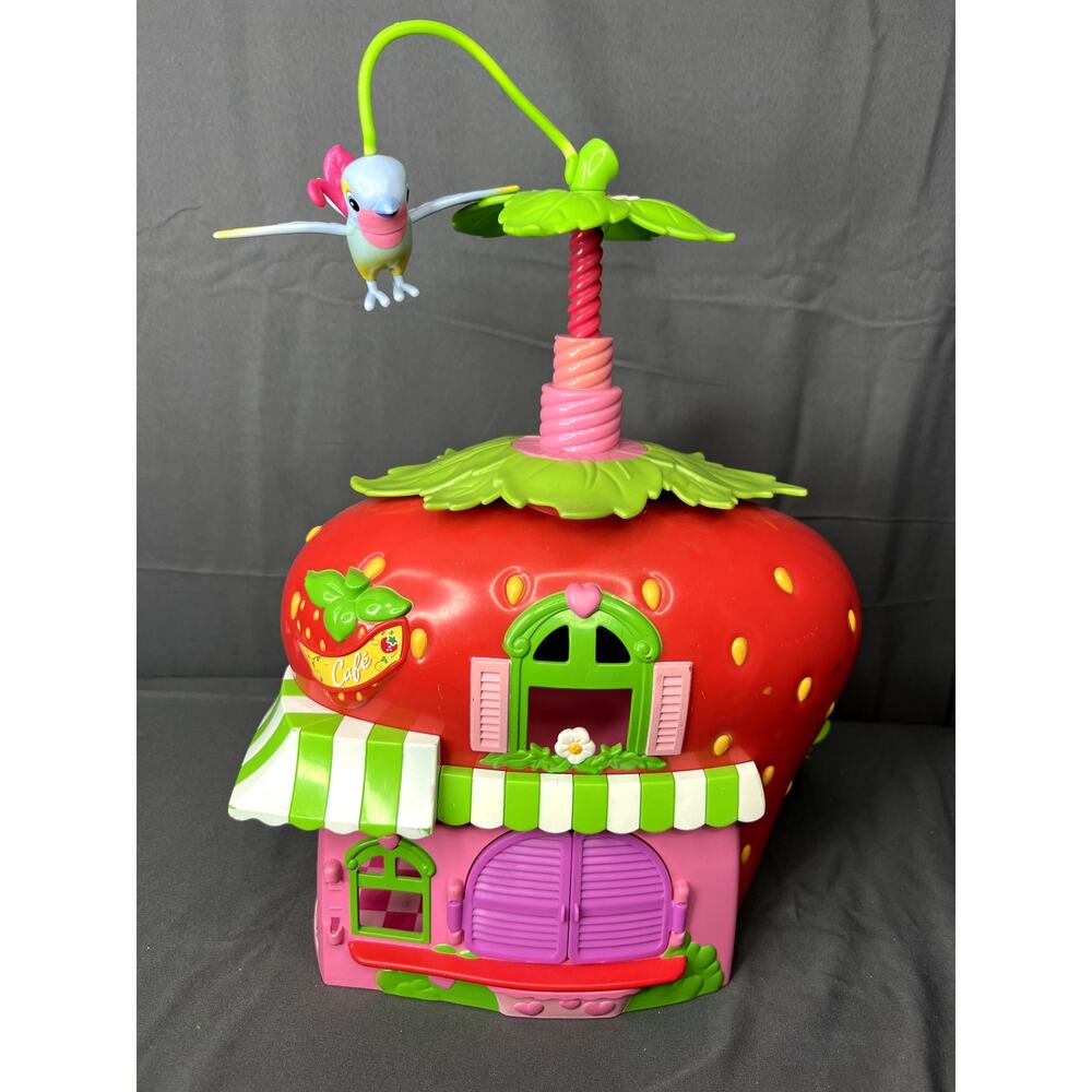 Strawberry Shortcake Twirly Bird Berry Cafe Play house
